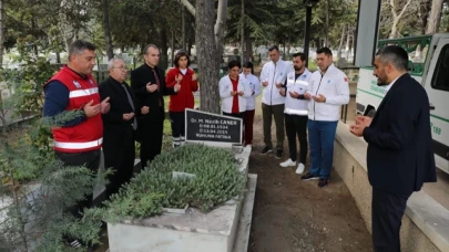 DR. NEZİH CANER KABRİ BAŞINDA ANILDI