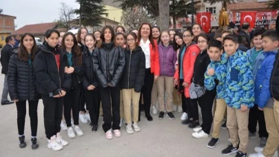Gümüşhacıköy'de Çocuk Bayramını Çeşitli Gösterilerle Kutladı