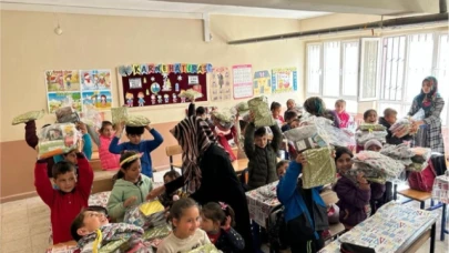 İLKOKUL ÖĞRENCİLERİNDEN HATAY İÇİN YARDIM ETKİNLİĞİ
