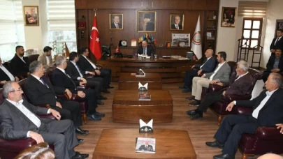 İPEK’TEN BAŞKAN ÇELİK’E ZİYARET