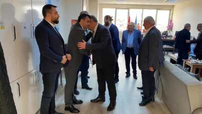 İYİ PARTİ’DE BAYRAMLAŞMA
