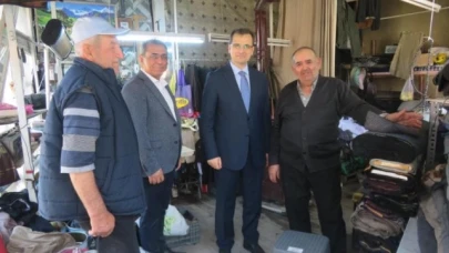 KAYMAKAM GÜLDOĞAN ESNAFIN BAYRAMINI KUTLADI