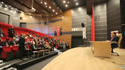 MASATLI TAŞOVA'DA MUHTARLARLA BİR ARAYA GELDİ