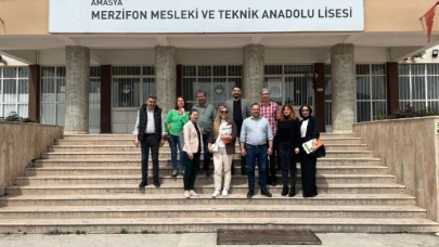 MERZİFON MESLEKİ VE TEKNİK ANADOLU LİSESİ PROJELERE ARA VERMİYOR