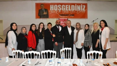 MHP KADIN KOLLARI İFTARDA MEHMET SARI'YI AĞIRLADI