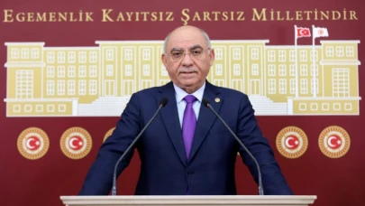 MUHALEFETİ TÜRK HALKINA ŞİKAYET ETTİ!