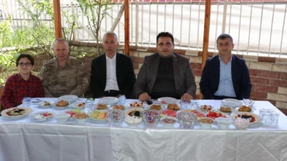 Öztürk ve Gökcecik Bayramlaşma Programına Katıldı