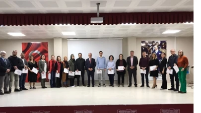 ŞAMPİYONLAR MADALYALARINA KAVUŞTULAR