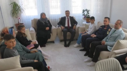 ŞEHİT AİLESİNE BAYRAM ZİYARETİ