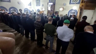 SULUOVA AKŞEMSEDDİN CAMİSİNDE ENDERUN USULÜ TERAVİH NAMAZI KILINDI