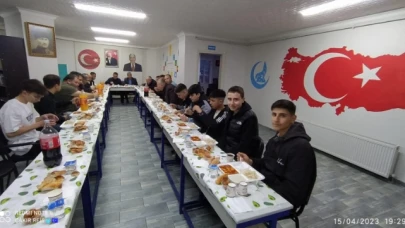 ÜLKÜCÜ GENÇLER İFTARDA BULUŞTU