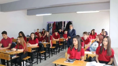 12 HAZİRAN ANADOLU LİSESİ’Nİ ZİYARET ETTİ