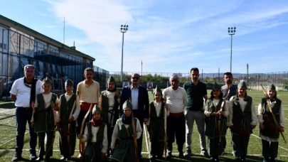 Amasya Geleneksel Okçuluk İl Müsabakaları Gümüşhacıköy’de Düzenlendi