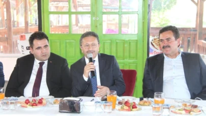 Bakan Yardımcısı Tiryaki, Taşova'da mahalle ve köy muhtarlarıyla buluştu