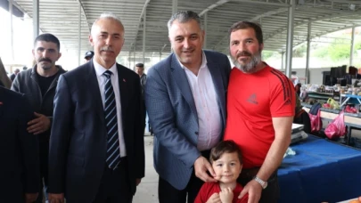 ÇİLEZ TAŞOVA’DA