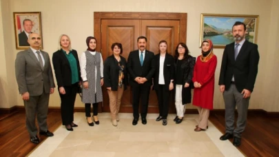 Hemşirelerden Vali Masatlı'ya Ziyaret