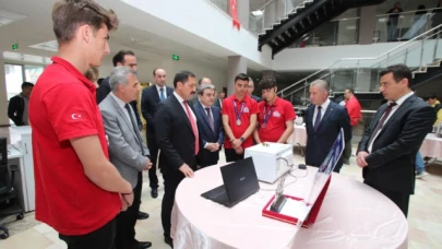 Masatlı, Teknofest'te Dereceye Giren Öğrencileri Ziyaret Etti