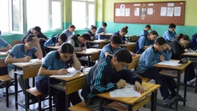 YKS'YE GİRECEK 12'NCİ SINIF ÖĞRENCİLER DEVAMSIZLIK NEDENİYLE SINIFTA KALMAYACAK