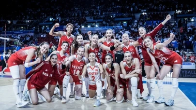 A MİLLİ KADIN VOLEYBOL TAKIMI, DOMİNİK CUMHURİYETİ'Nİ 3-1 YENDİ
