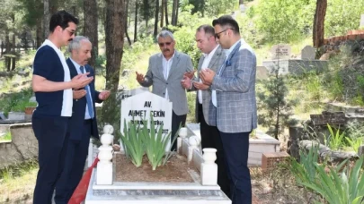 Ahmet Çekin Dualarla Anıldı.