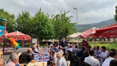 AK Parti Taşova İlçe Başkanlığı bayramlaşma programı düzenledi