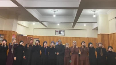 AYVAZ, HAFİZELERLE BİR ARAYA GELDİ
