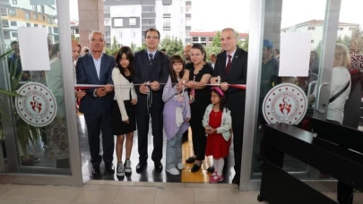 BİLSEM GÖRSEL SANATLAR SERGİSİ AÇTI