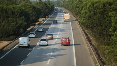 Bolu’da otoyoldaki bayram trafiği normale döndü