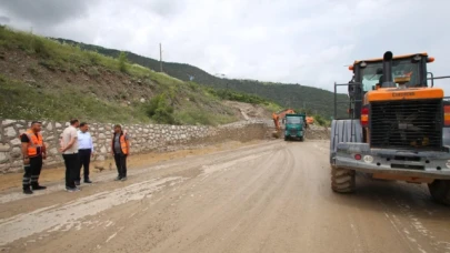 YOL AÇMA ÇALIŞMALARINI YERİNDE İNCELEDİ