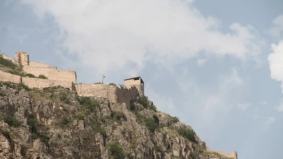 CUMHURBAŞKANI ERDOĞAN İÇİN AMASYA'DA TOP ATIŞI YAPILDI