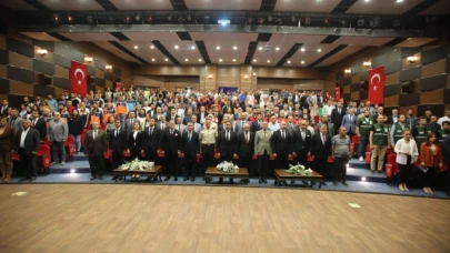 DEPREM GÖNÜLLÜLERİNE TEŞEKKÜR BELGESİ TAKDİM EDİLDİ