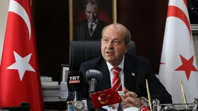 Kuzey Kıbrıs Türk Cumhuriyeti (KKTC) Cumhurbaşkanı Ersin Tatar, İsveç'in Kur'an-ı Kerim'e yönelik eyleme onay vermesini lanetledi.
