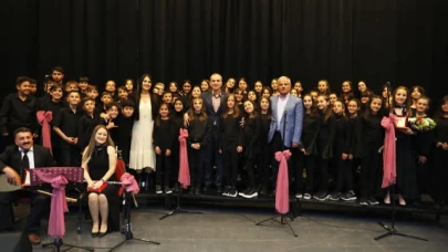 ÖĞRENCİLERDEN TÜRK HALK MÜZİĞİ  DİNLETİSİ
