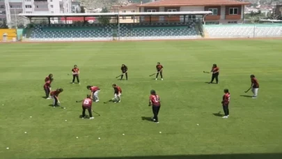 Şampiyon Genç Hokeycilerden Büyük Hedef: Milli Takım Forması Giymek