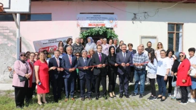 SARIKÖY'DE YIL SONU SERGİSİ AÇILDI