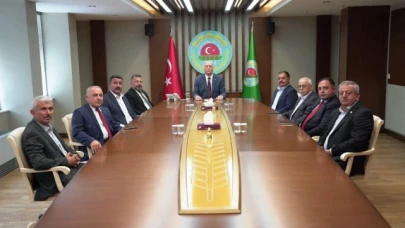 ZİRAAT ODASI BAŞKANLARI, BAYRAKTAR'I ZİYARET ETTİ