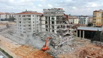25 kişinin öldüğü apartmanda projeye uyulmamış