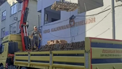 40 Yıllık Binanın Yıkımına Başlandı