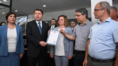 Adalet Bakanı Tunç, noterliklerde taşınmaz satışı uygulamasını başlattı