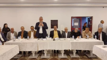 Ak Parti Milletvekilleri Muhtarlarla bir araya geldi