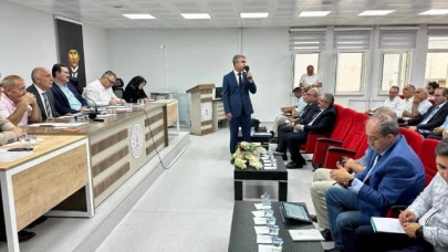 Ak Parti Milletvekilleri Muhtarlarla buluşmaya devam ediyor