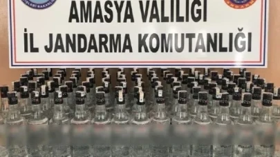 Araçta kaçak içki ele geçirildi