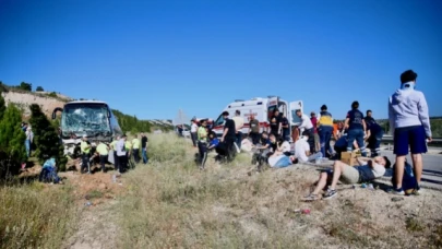 Eskişehir'de şarampole devrilen otobüsteki 35 yolcu yaralandı
