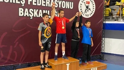 Güreşçi Beratcan Öztürk, Türkiye 3.'sü Oldu!