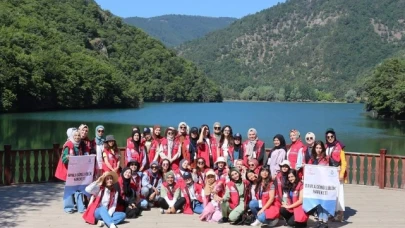 Misafir Gençler Doğa Yürüyüşü Yaptı