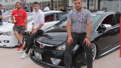 Modifiye araç tutkunları Amasya'da buluştu
