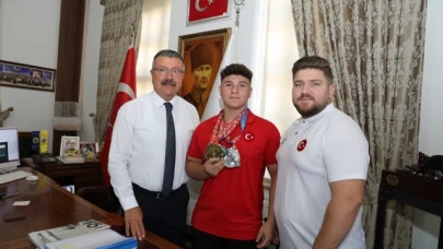 Şampiyondan Kargı'ya Ziyaret