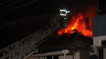 SULUOVA'DA 2 KATLI EVDE YANGIN!