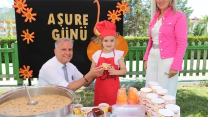 Vali Vekili Dağ, Aşure Dağıtımına katıldı