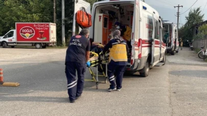 Amasya'da Hafif Ticari Araç Kazası: 3 Kişi Yaralandı